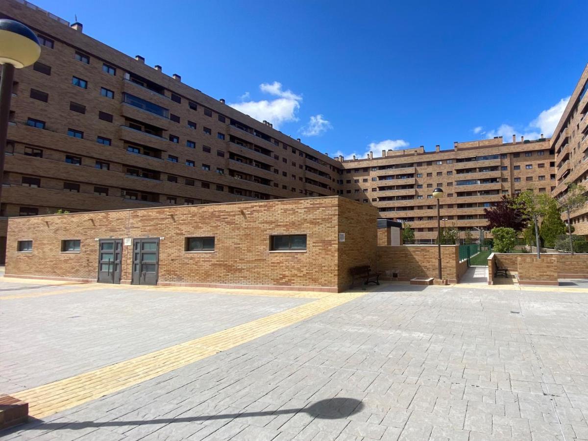Appartement Aires De Toledo-Parque Warner Y Madrid En Familia Extérieur photo