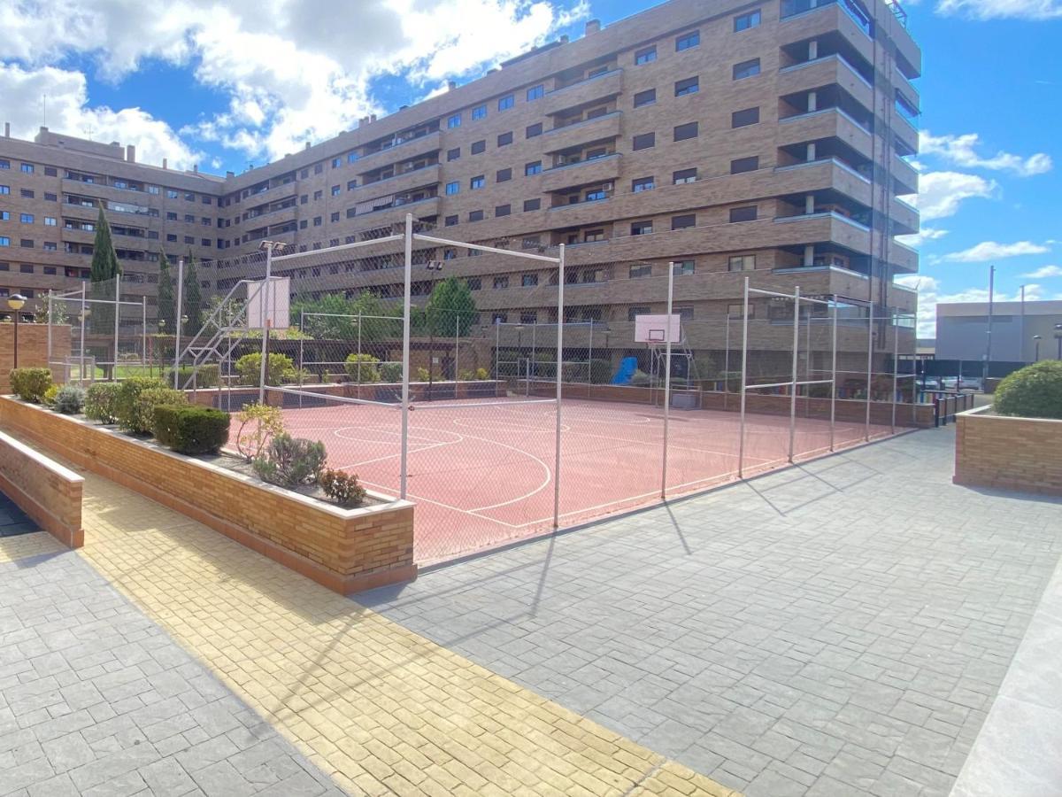 Appartement Aires De Toledo-Parque Warner Y Madrid En Familia Extérieur photo