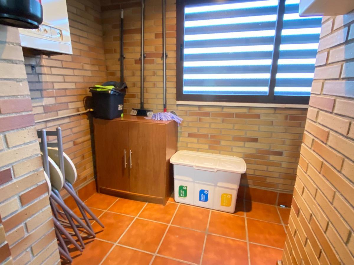 Appartement Aires De Toledo-Parque Warner Y Madrid En Familia Extérieur photo